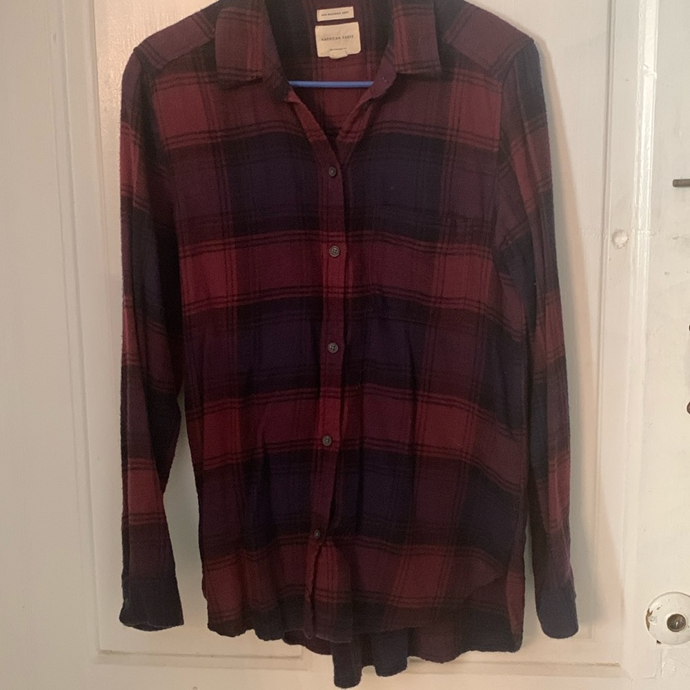 Women’s Purple and Fusha American Eagle Flannel Button Down. Size medium.